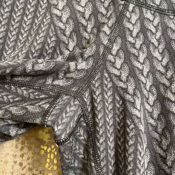 Aerie Chill Play Move High Rise Warm Thick Gray Rope Braid Leggings, Size S - Picture 3 of 7